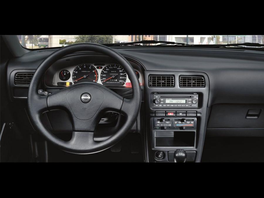  Nissan Tsuru 2004 года  (фото 6 из 12)
